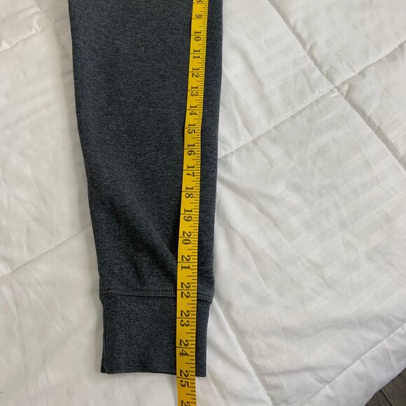 Reebok Men’s Grey Fleece-Lined Hoodie – Size Large - Picture 9 of 15